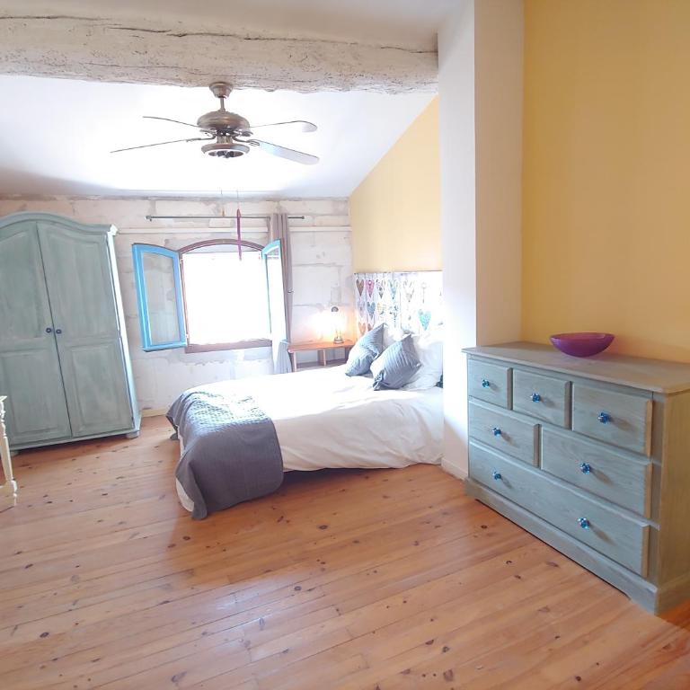 Charmante maison arlésienne à l'ombre des Arènes, de 2 à 5p - Vacation Home - 45