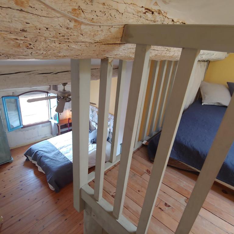Charmante maison arlésienne à l'ombre des Arènes, de 2 à 5p - Vacation Home - 48
