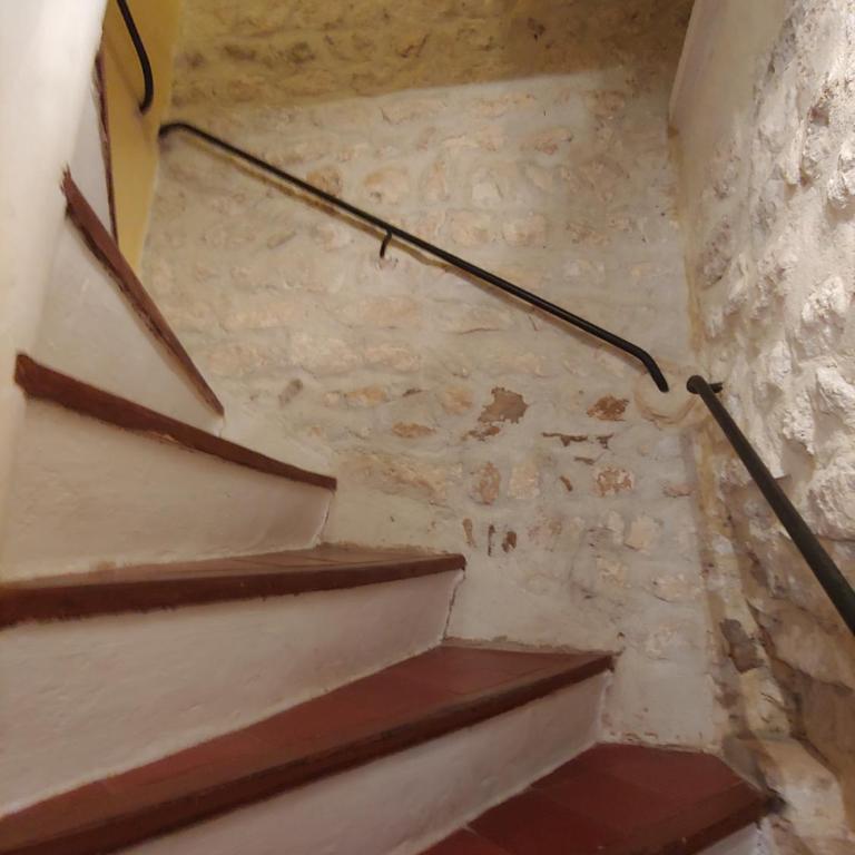 Charmante maison arlésienne à l'ombre des Arènes, de 2 à 5p - Vacation Home - 52