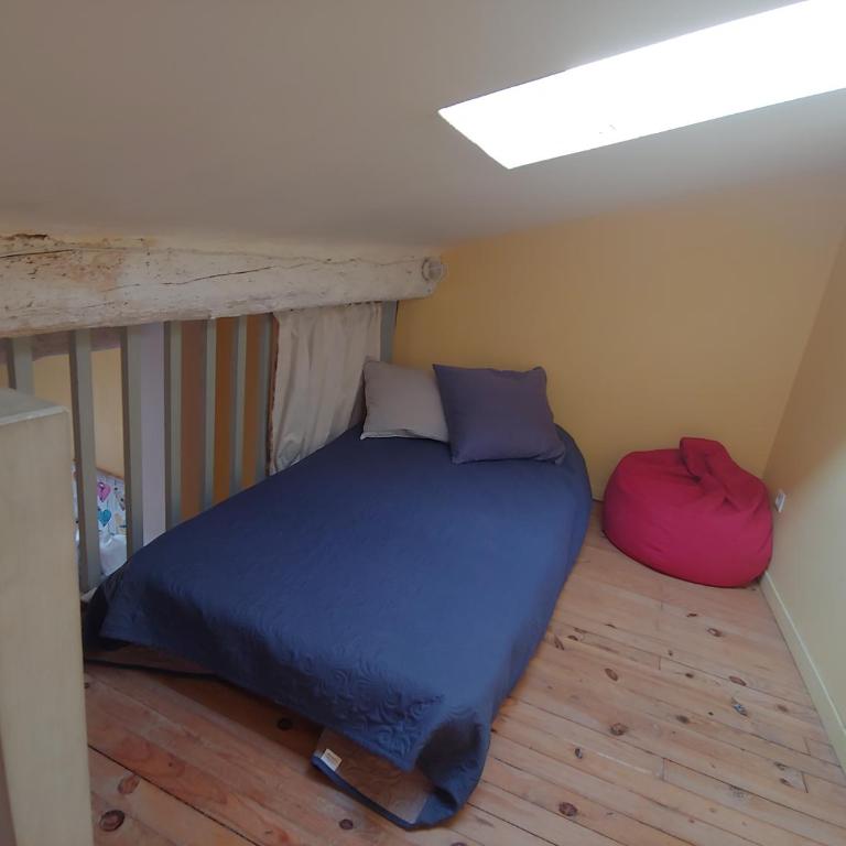 Charmante maison arlésienne à l'ombre des Arènes, de 2 à 5p - Vacation Home - 64