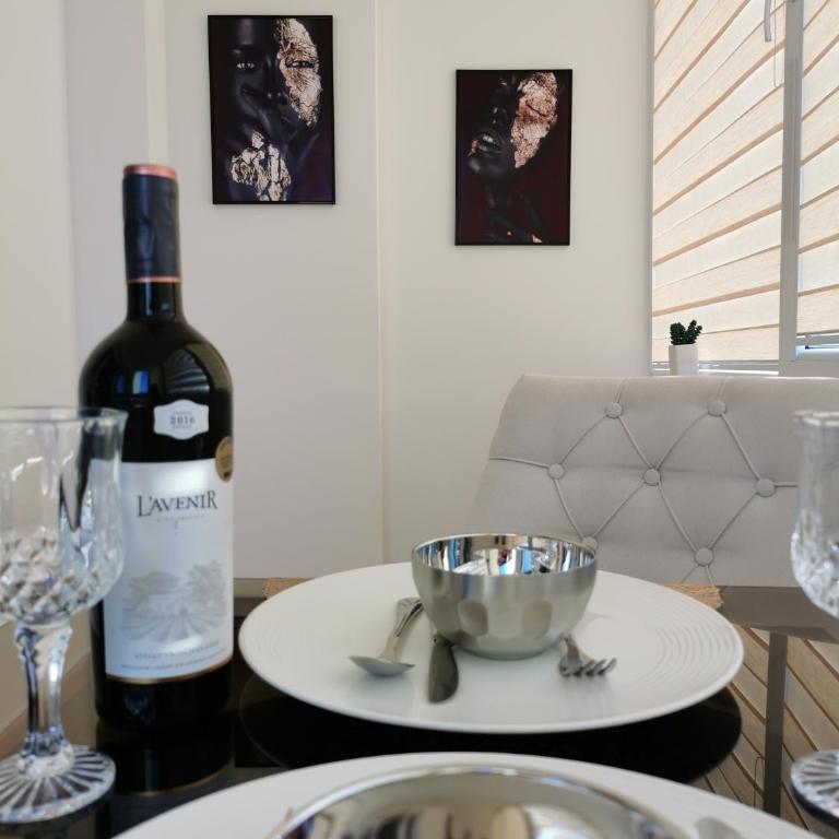 Luxury Apartment with a stunning view, FREE parking - One-Bedroom Apartment - 12