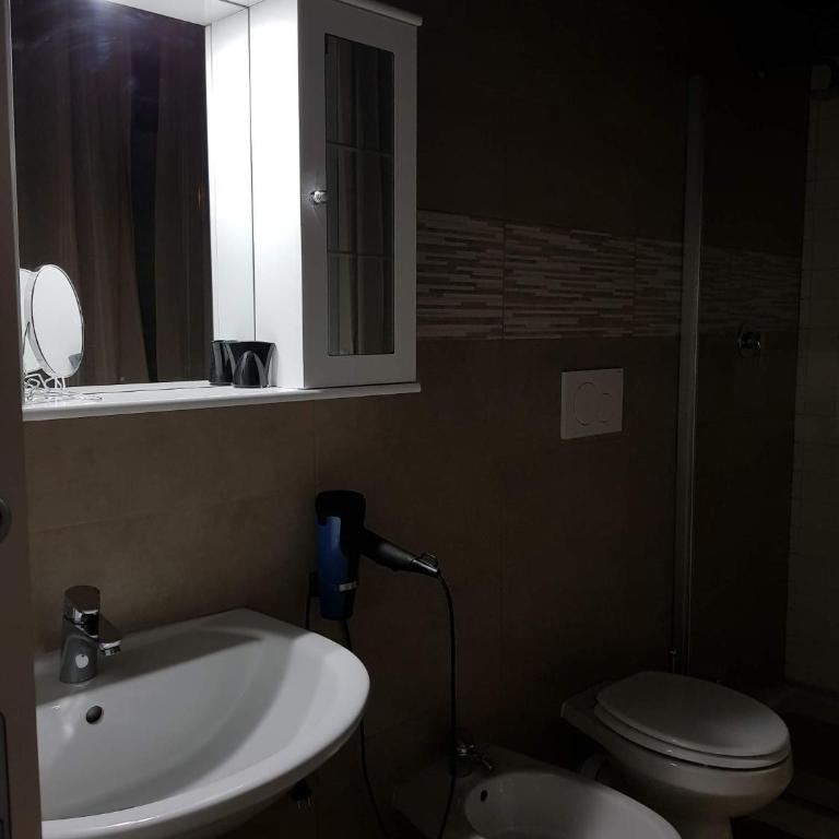 B&B Villa Rivabella - Camera Matrimoniale con Bagno Privato - 3