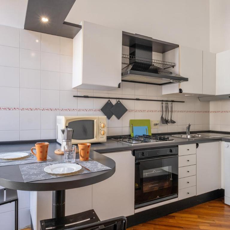 GuestHost - A due passi dalla Pinacoteca Apartment - Appartamento con 2 Camere da Letto - 8