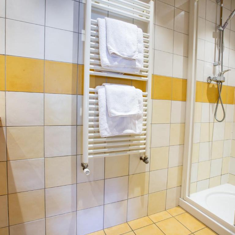 Hotel Les Bruyères - Chambre Lits Jumeaux Supérieure - 1