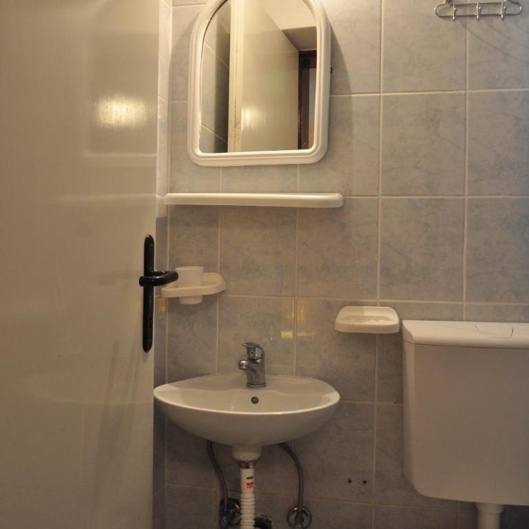 Kjara Apartments - Apartman s 1 Spavaćom Sobom (5 Odraslih Osoba) - 2