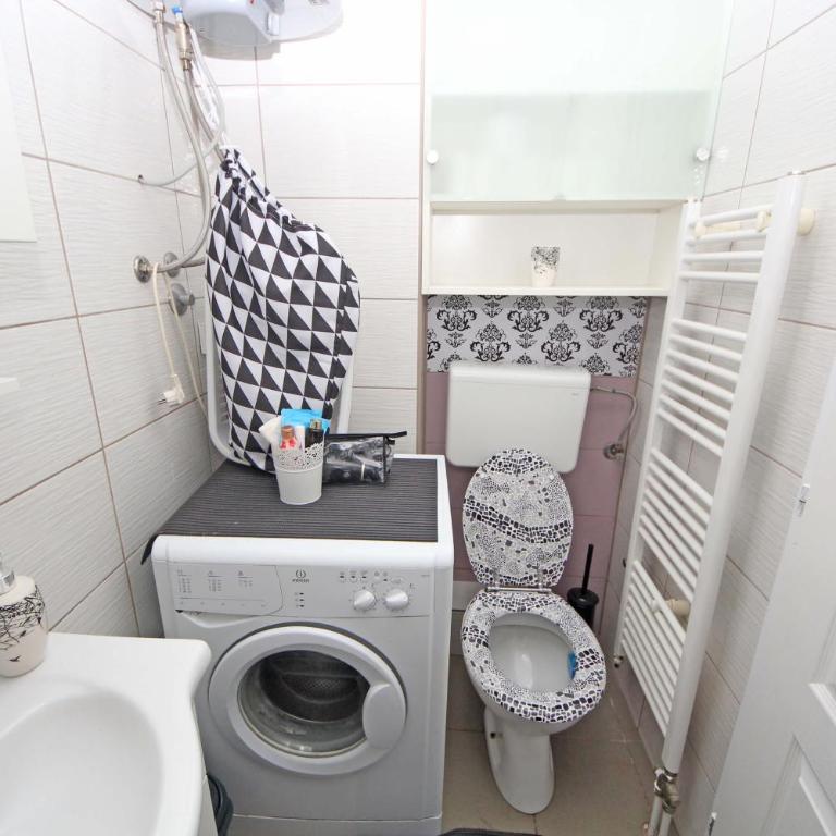 MILA - A stylish apartment near Sarajevo airport - One-Bedroom Apartment - 25