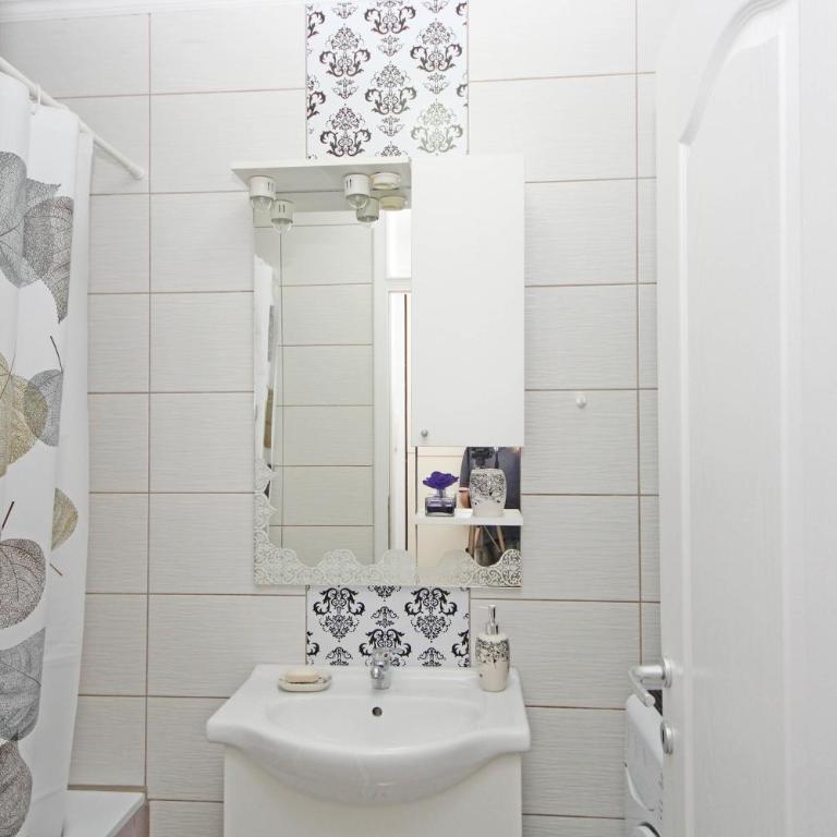 MILA - A stylish apartment near Sarajevo airport - One-Bedroom Apartment - 24