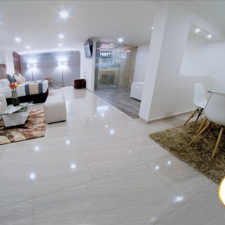 Hotel Caquetá Real HSC - Habitación Doble Deluxe (2 adultos + 1 niño) - 3