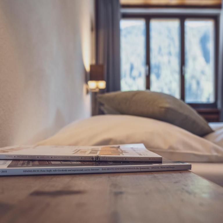 Hotel Ochsen by Mountain Hotels - Einzelzimmer mit französischem Bett. - 2