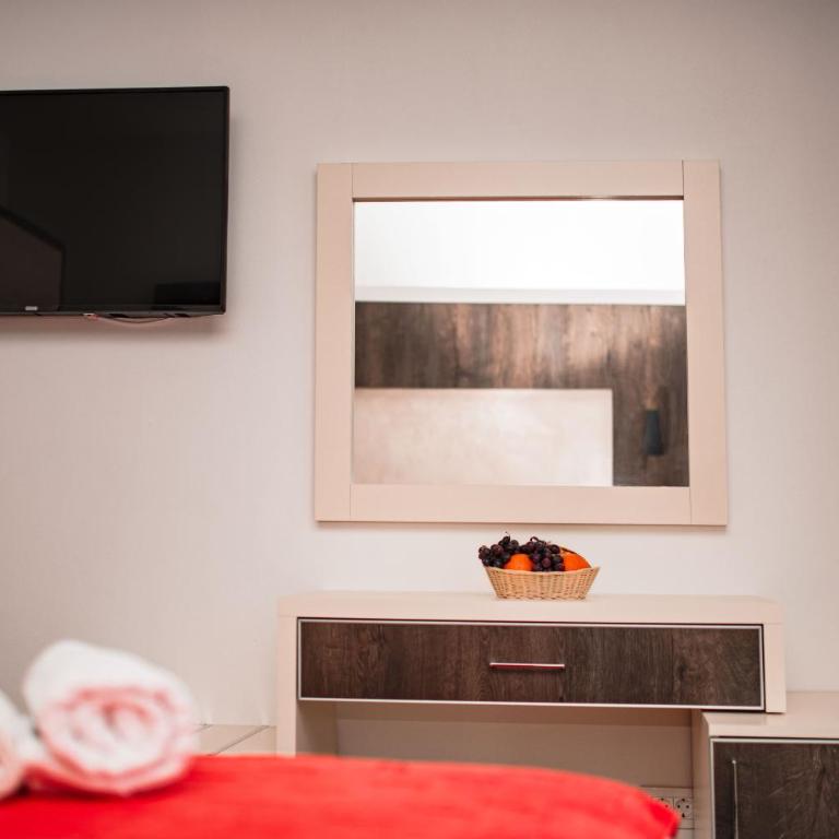 David Lux beach rooms - Deluks Soba sa Bračnim Krevetom / Zasebnim Krevetima, Balkonom i Pogledom na More - 10