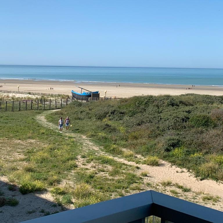 Face mer pieds dans l'eau - Apartment with Sea View - 20