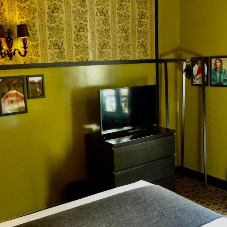 Hôtel Noir - Chambre Double - 18