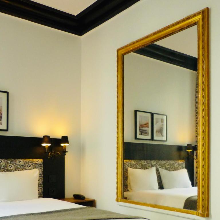 Hôtel Noir - Chambre Double - 10