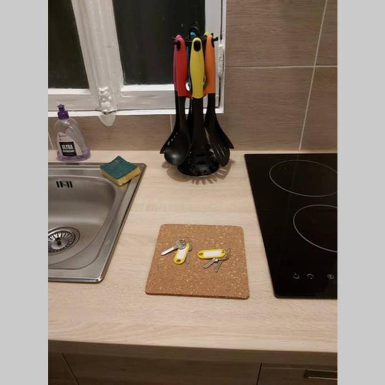 STUDIO RUE GAUTHEY PARIS 17 - Appartement 1 Chambre - 25