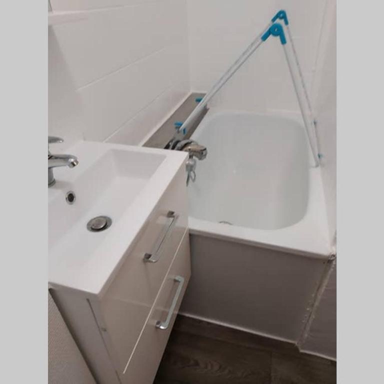 STUDIO RUE GAUTHEY PARIS 17 - Appartement 1 Chambre - 26