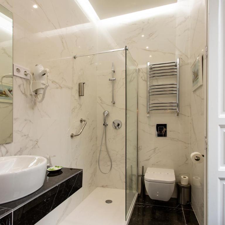 Hostal Manuela by gaiarooms - Standard Double Room - 8