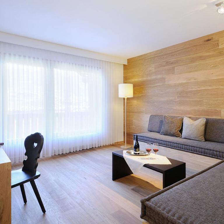 Bio & Wellnesshotel Pazeider - Healing Garden above Meran - Suite Familiare - Residence - 7