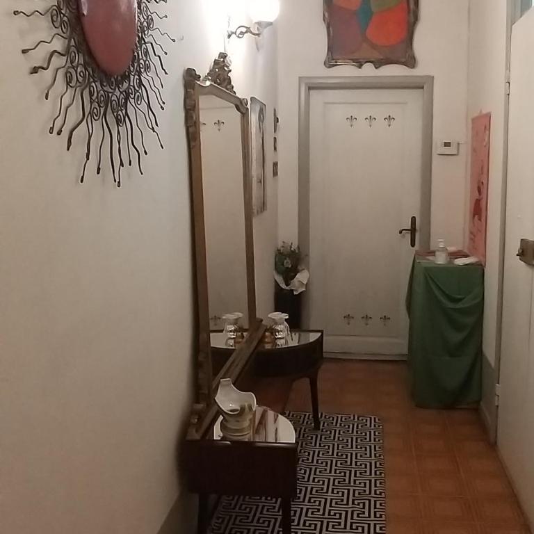 Vasari Home - Appartamento con 2 Camere da Letto - 36
