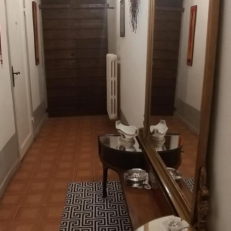 Vasari Home - Appartamento con 2 Camere da Letto - 35