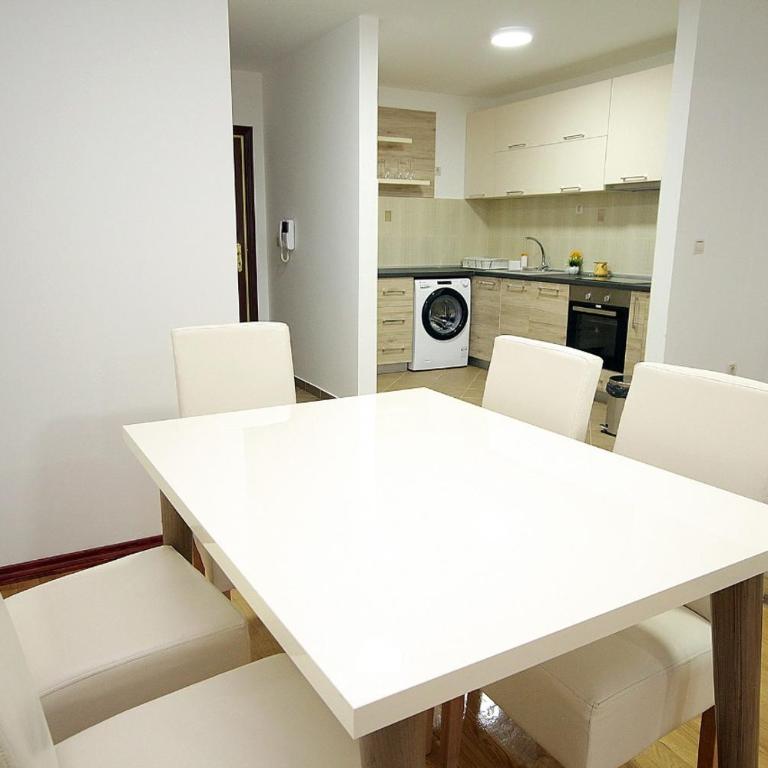 Holiday apartments Petrovac - One-Bedroom Apartment - 10