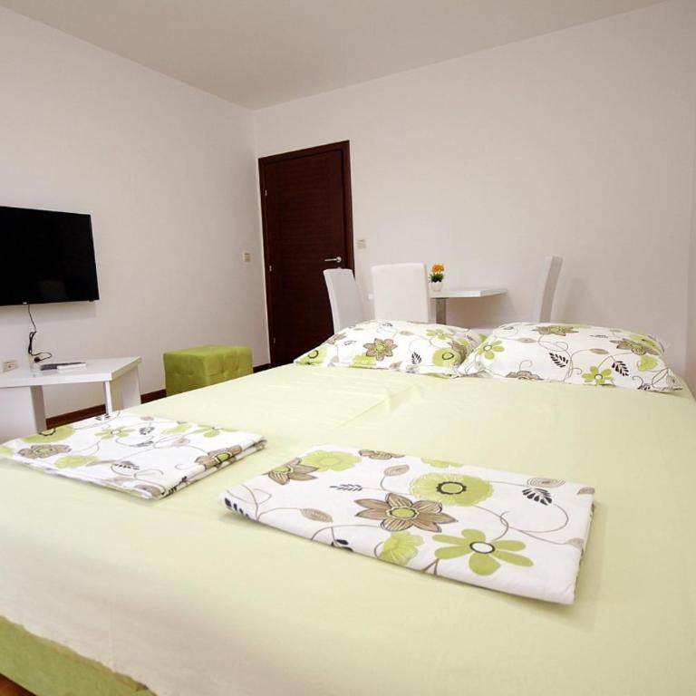 Holiday apartments Petrovac - Studio - 3