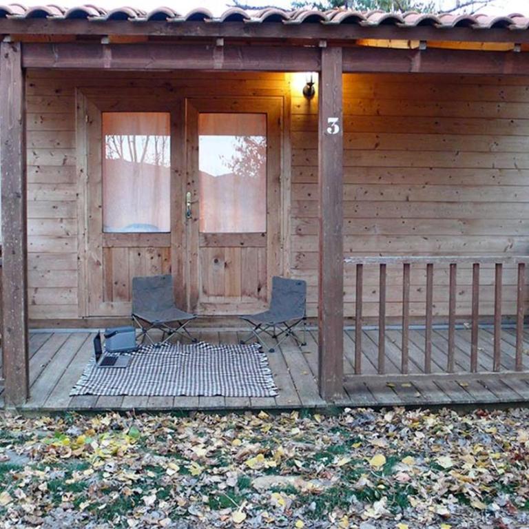 Camping Aín Jaca - Two-Bedroom Bungalow - 8
