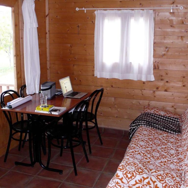 Camping Aín Jaca - Two-Bedroom Bungalow - 2