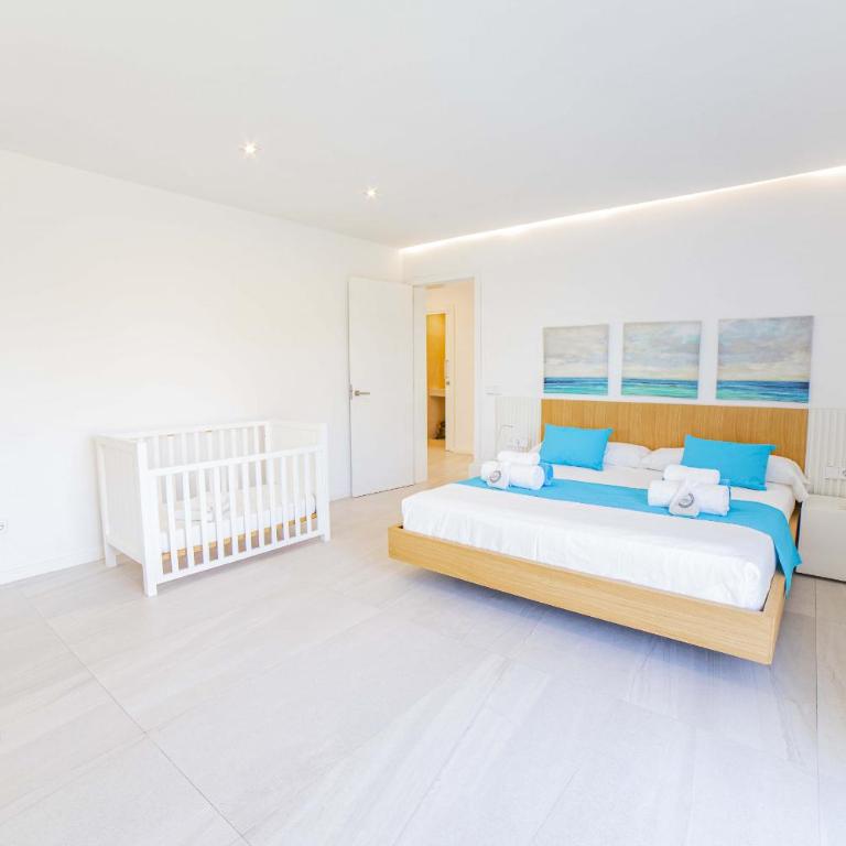 Villa Mariona - Villa with Private Pool - 42
