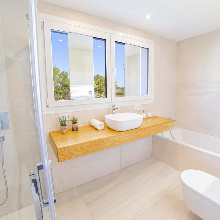 Villa Mariona - Villa with Private Pool - 41