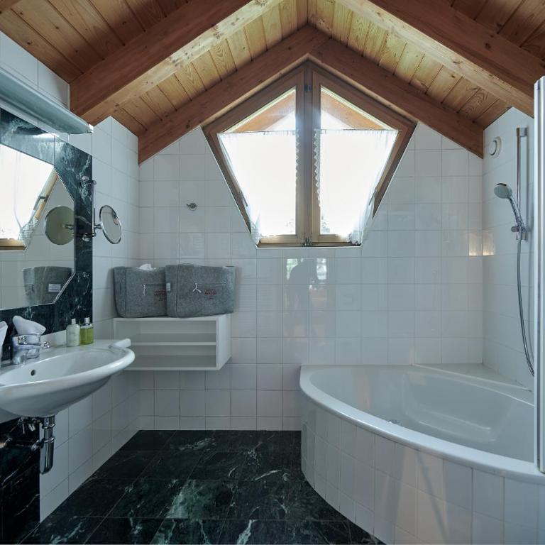 Hotel Austria Lech - Große Ferienwohnung mit 1 Schlafzimmer und 2 Schlafsofas - 4