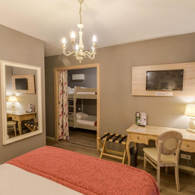 Hôtel l'Aragon à 50m de la cité de Carcassonne - Chambre Familiale (4 Personnes) - 8