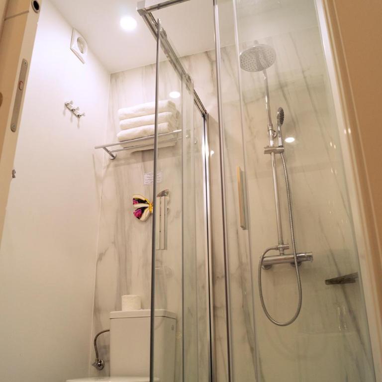 Chueca - Room Apartments - Studio (3 Adults) - Calle Valverde 25 - 5