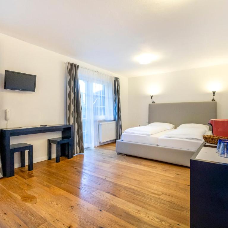Villa 7 - Junior Suite mit Balkon - 1