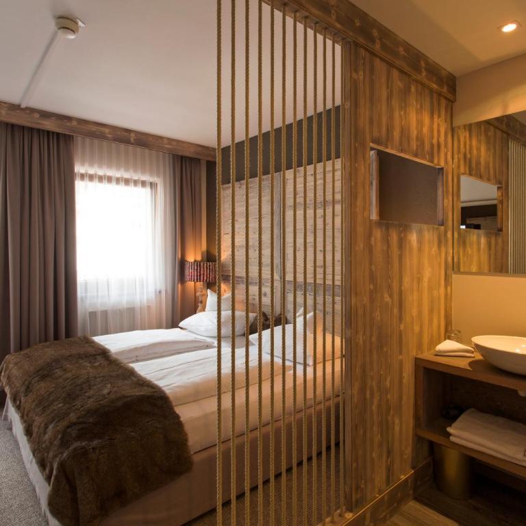 Alpenhotel Stefanie - Standard Doppelzimmer mit Balkon - 3