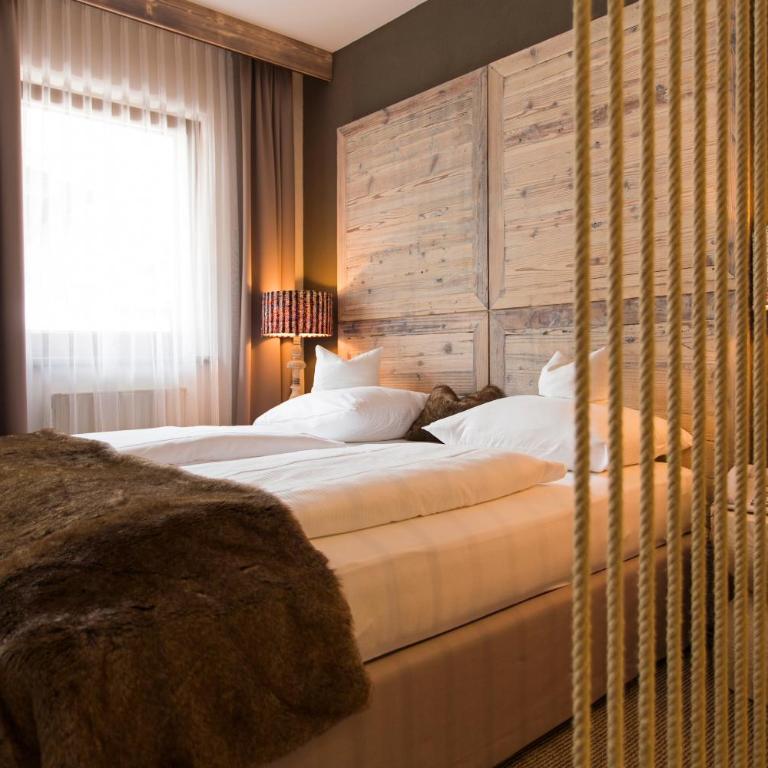 Alpenhotel Stefanie - Standard Doppelzimmer mit Balkon - 7