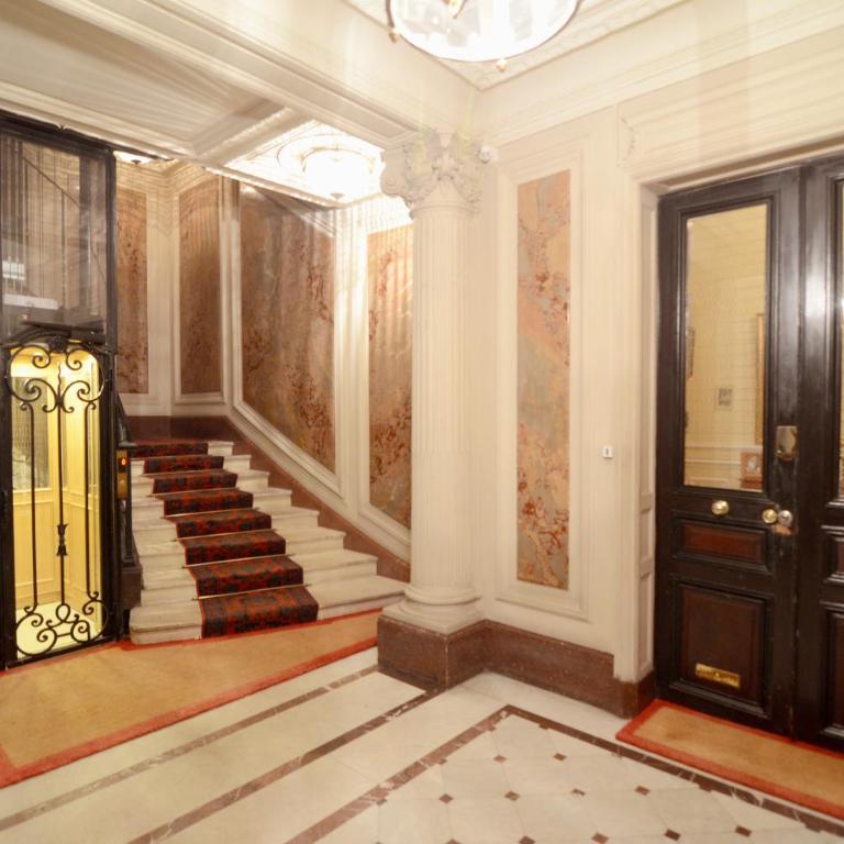 Champs Elysees - Appartement 2 Chambres - 23