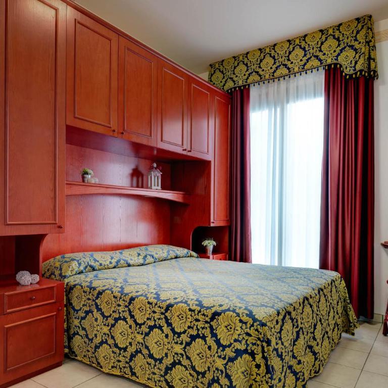 Hotel Garni San Carlo - Camera Matrimoniale/Doppia con Letti Singoli - 3
