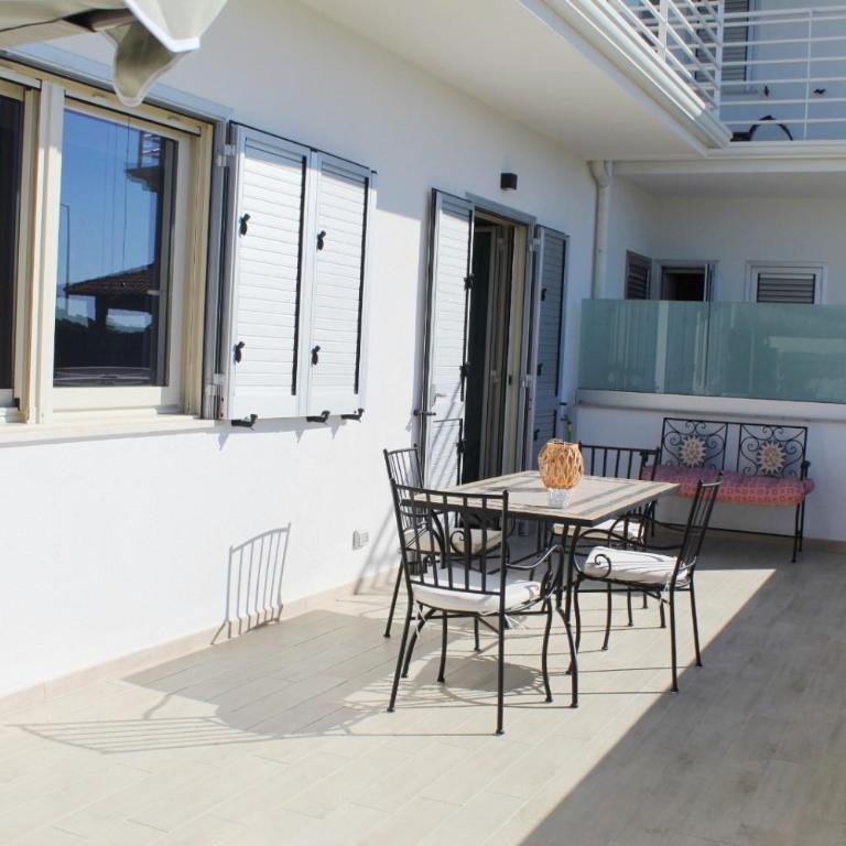 90 secondi dal letto al mare - Appartamento con Terrazza - 1
