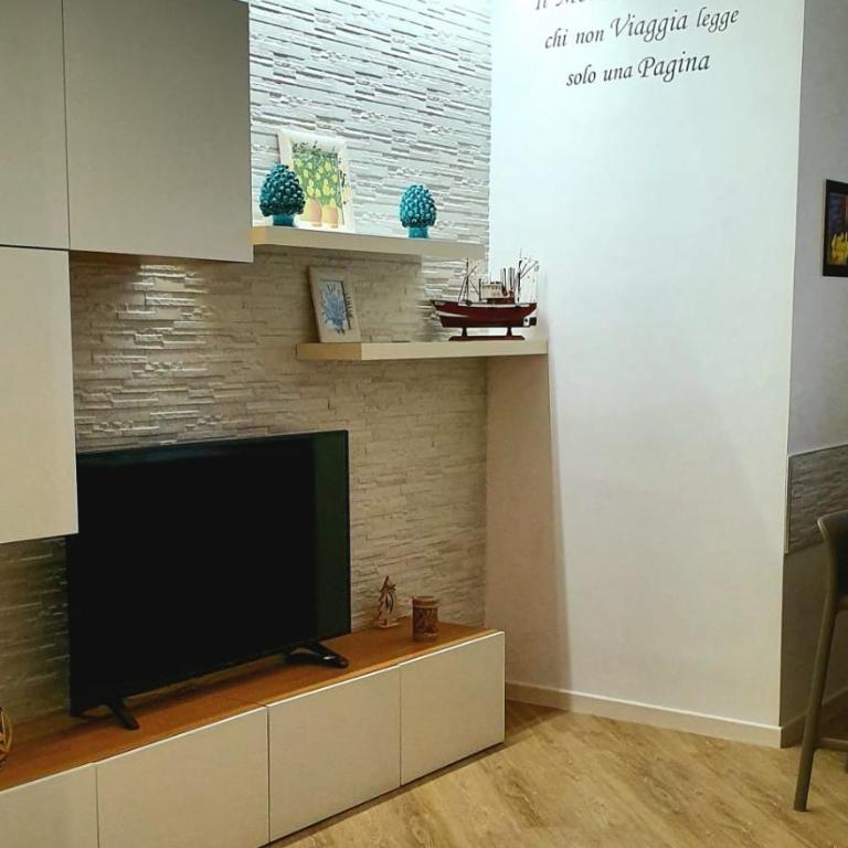 LIBERTYHOUSE - One-Bedroom Apartment - 3