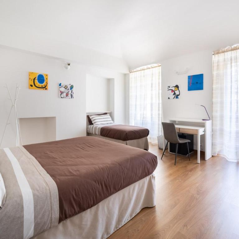 TO.STA BwithoutB HOME SHARING NEL CENTRO DI TORINO - Triple Room - 1