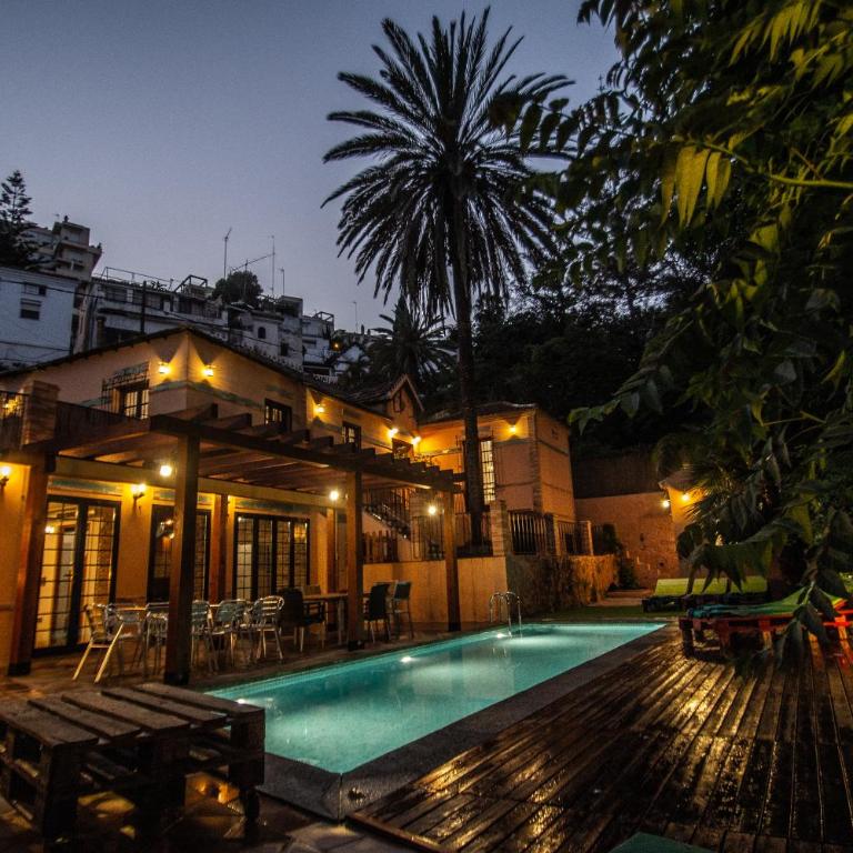 Villa Regionalista principios Siglo XX 1919 -Pedregalejo-Baños del Carmen-A UNOS METROS DEL MAR!!! PISCINA CLIMATIZADA BAJO PETICION - Villa with Private Pool - 28
