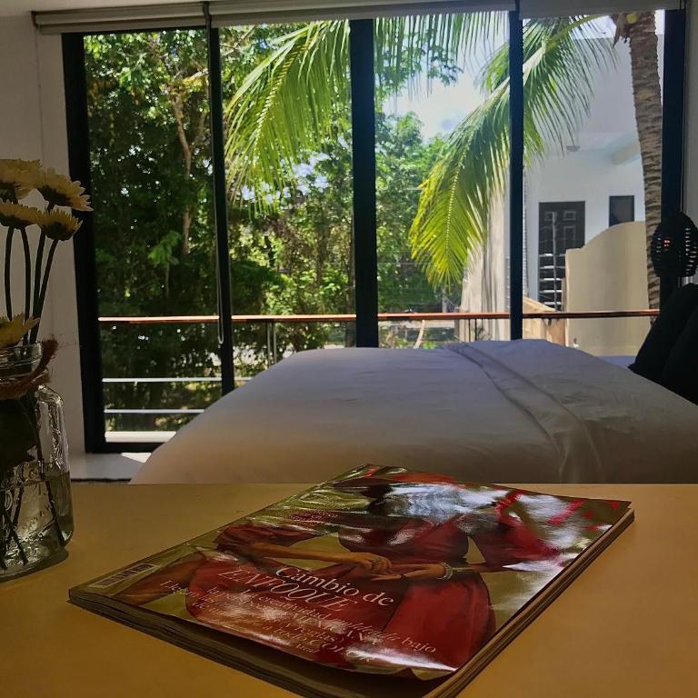BT Rooms Tulum - Suite con cama extragrande y vistas a la piscina - 1