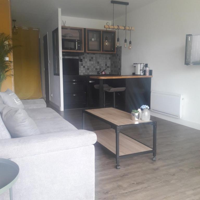 studio exposé plein sud vu sur le port de plaisance - Studio-Apartment mit Meerblick - 17