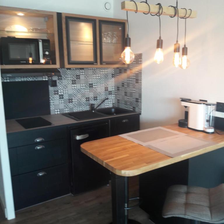 studio exposé plein sud vu sur le port de plaisance - Studio-Apartment mit Meerblick - 15