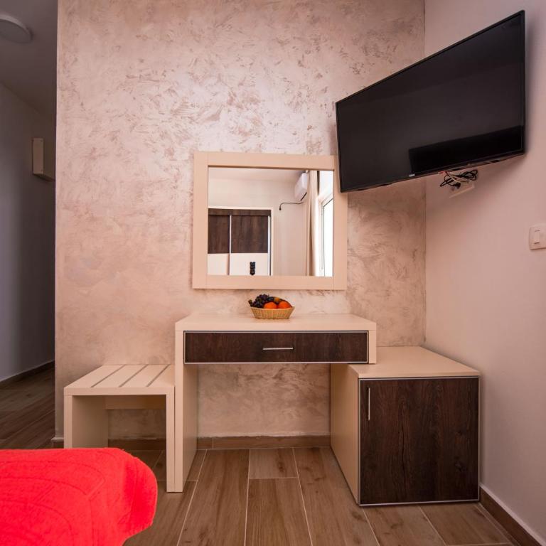 David Lux beach rooms - Deluks Dvokrevetna Soba sa Bračnim Krevetom/Zasebnim Krevetima i Balkonom - 3
