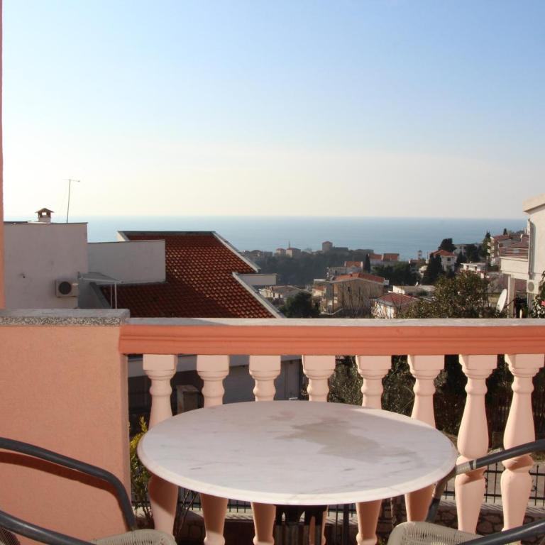 Apartments Mediteran - Apartman s 1 Spavaćom Sobom, Balkonom i Pogledom na More - 7