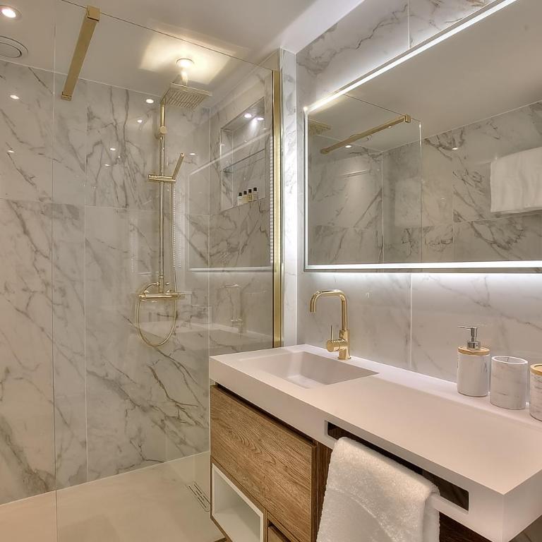 Luxury 4 Stars Apartment with 2 Terraces, Cannes Croisette - Apartamento de 2 dormitorios - 2