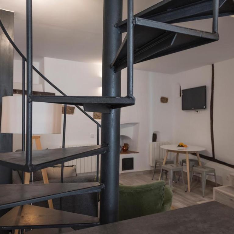 Alojamiento Turístico Alfonso y Catalina - Apartamento de 2 dormitorios - 1