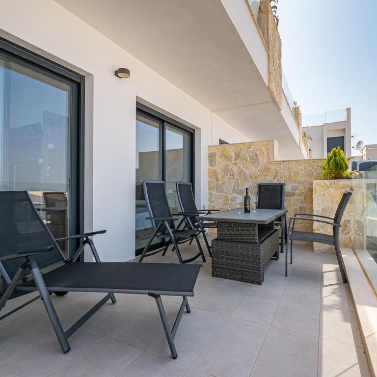 Mar y Sol - Two-Bedroom Apartment - 4