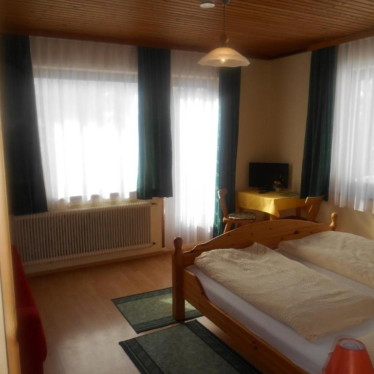 Gasthof Trattner Pension Waldhof - Dreibettzimmer - 3